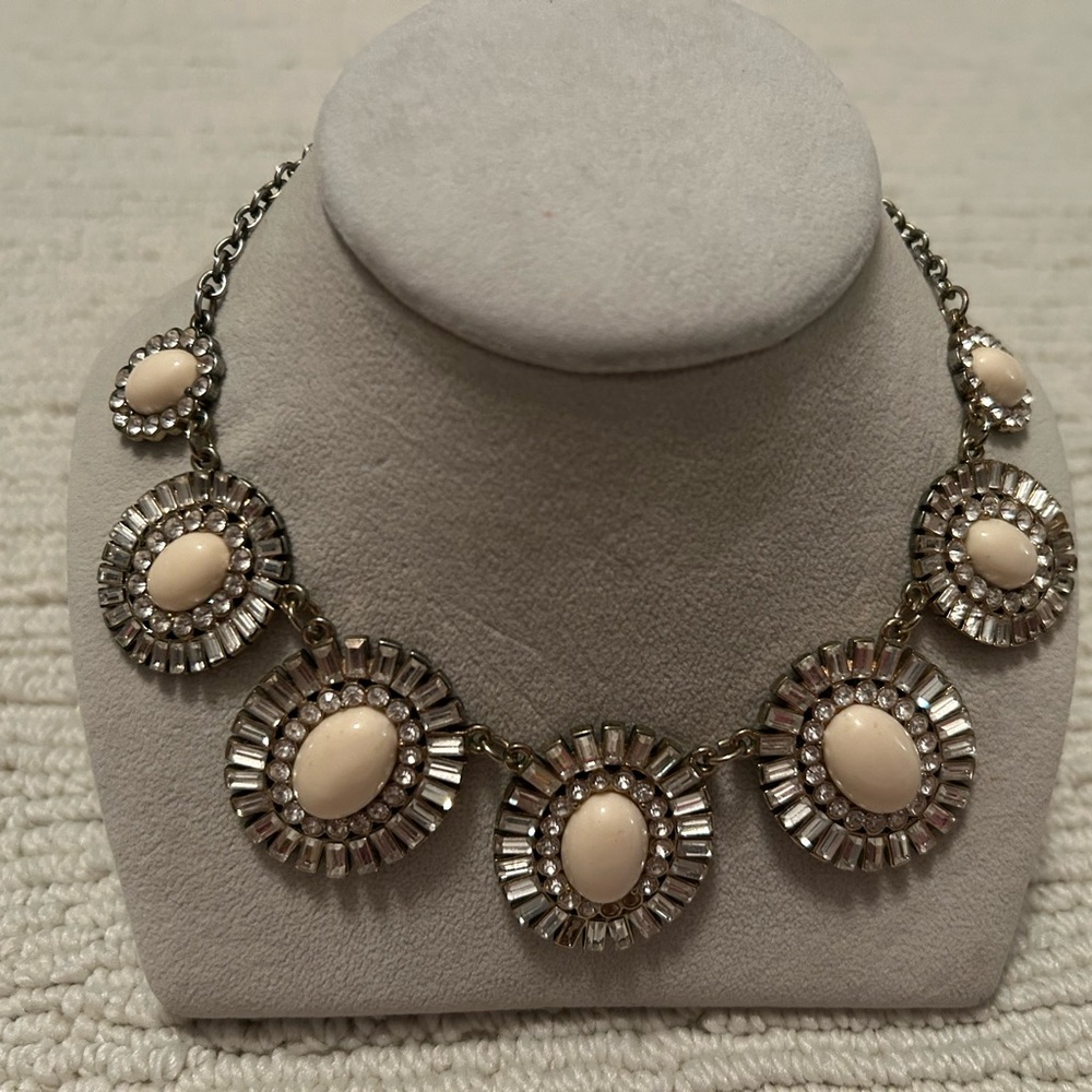 Elegant Cream and Silver Statement Necklace